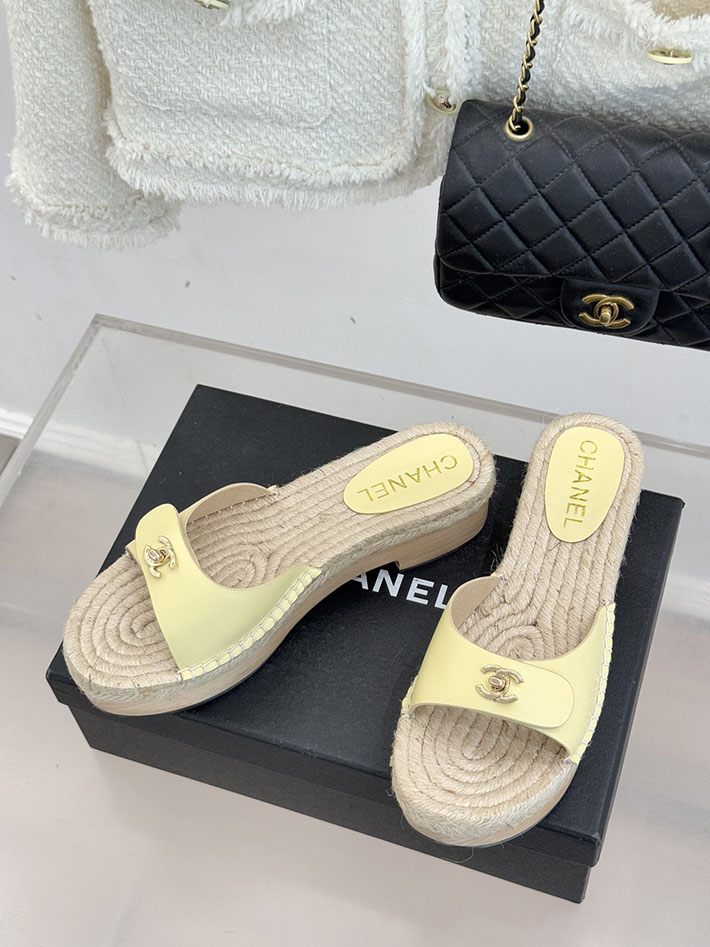 最高級シャネルスーパーコピー CHANEL サンダル ココマーク ウッドソール レザー キャンバス イエロー 2630947 シャネル サンダル 新作 - 画像 (9)
