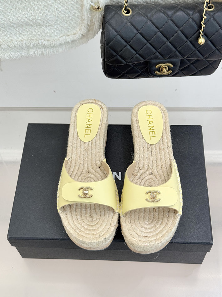 最高級シャネルスーパーコピー CHANEL サンダル ココマーク ウッドソール レザー キャンバス イエロー 2630947 シャネル サンダル 新作 - 画像 (7)
