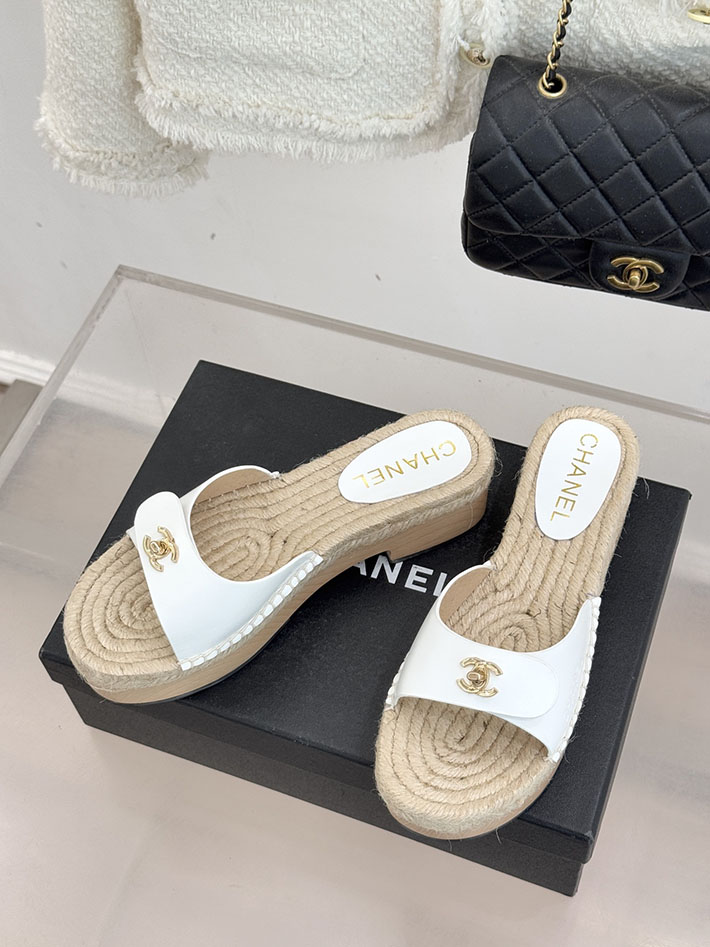 最高級シャネルスーパーコピー CHANEL サンダル ココマーク ウッドソール レザー キャンバス ホワイト 2630948 シャネル サンダル 定価 - 画像 (9)