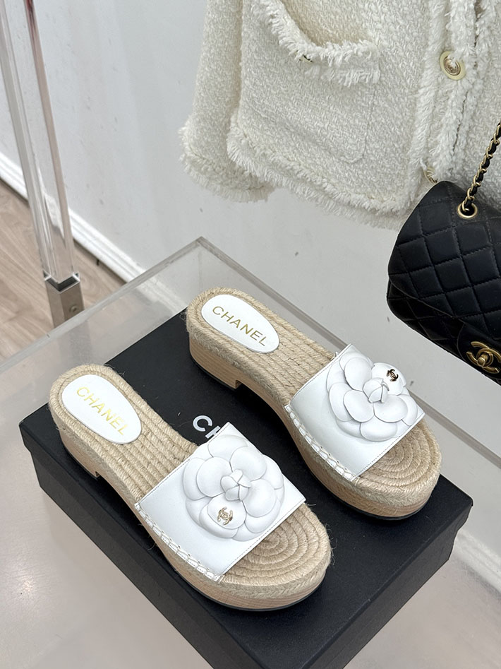 最高級シャネルスーパーコピー CHANEL マトラッセ ジュート サボサンダル ミュール サンダル ホワイト 2630951 シャネル サンダル 白 - 画像 (8)