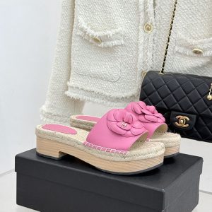 シャネル サンダル 定価