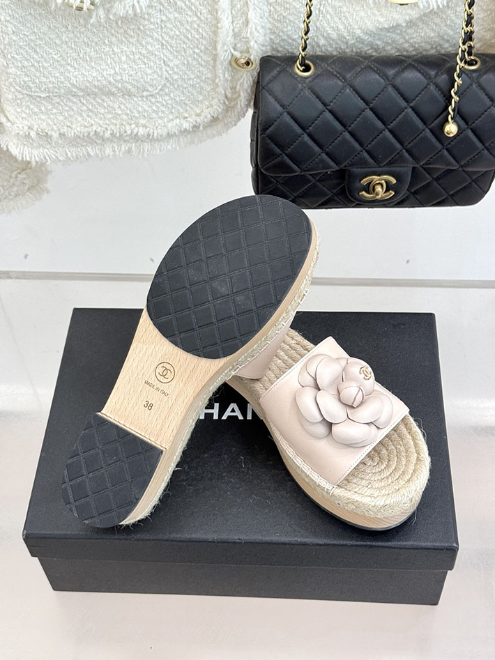 最高級シャネルスーパーコピー CHANEL マトラッセ ジュート サボサンダル ミュール サンダル ピンクド 2630955 シャネル サンダル 新作 - 画像 (2)
