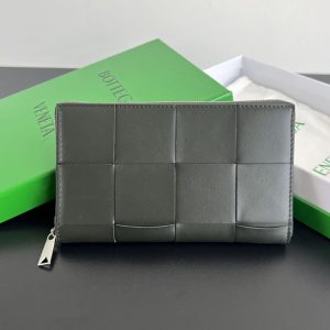 ボッテガ ヴェネタ 財布 二つ折り