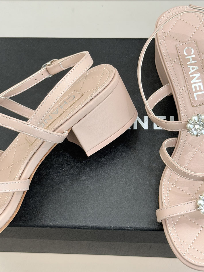 最高級シャネルスーパーコピー CHANEL ラグジュアリー サンダル ラミネート ラムスキン ピンク 2630962 サンダル レディース 安い - 画像 (5)