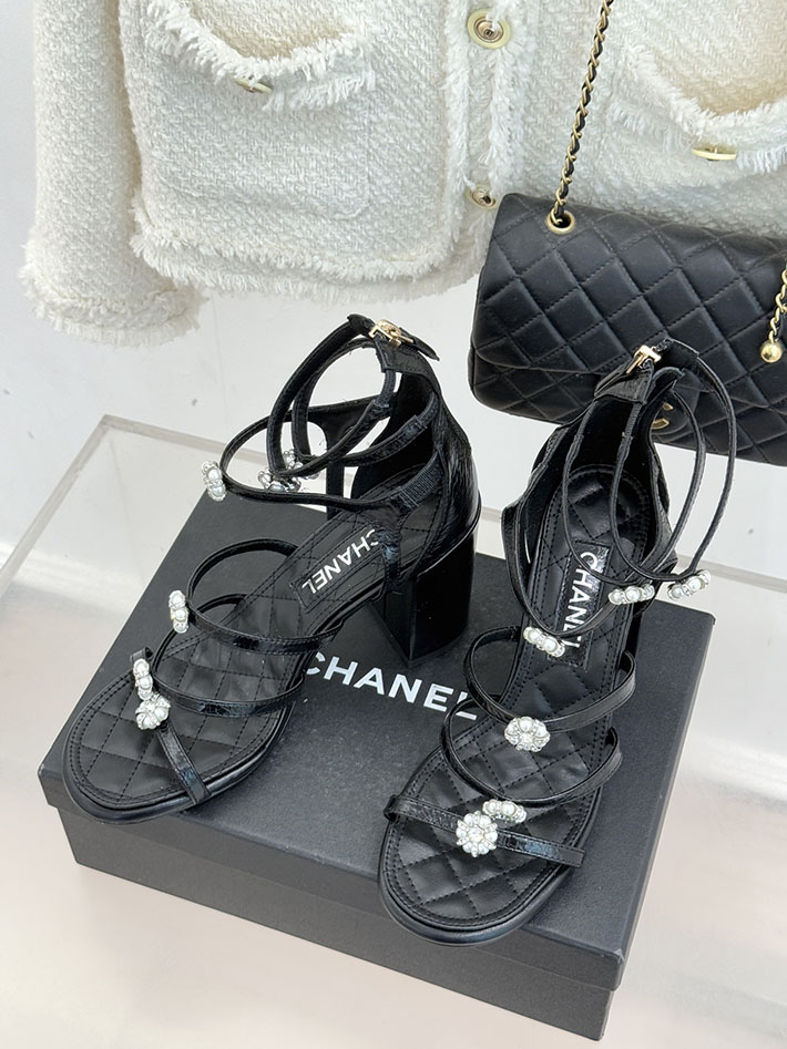 最高級シャネルスーパーコピー CHANEL チャンキーヒール グラディエーター ラミネート ラムスキン ブラック 2630969 シャネル サンダル 公式 - 画像 (9)