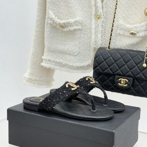 シャネル新作サンダル