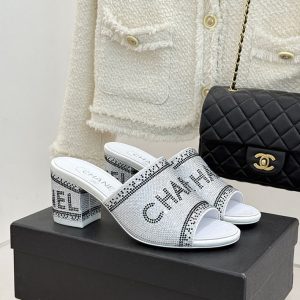 シャネル ヒール サンダル
