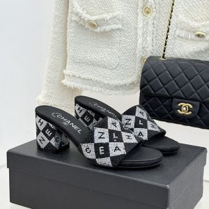 シャネル サンダル 新作