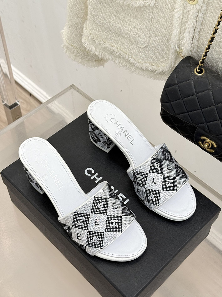 最高級シャネルスーパーコピー CHANEL ココマーク ミュール サンダル ストラス 2026年春夏 新作 ホワイト 2630992 シャネル サンダル 公式 - 画像 (8)