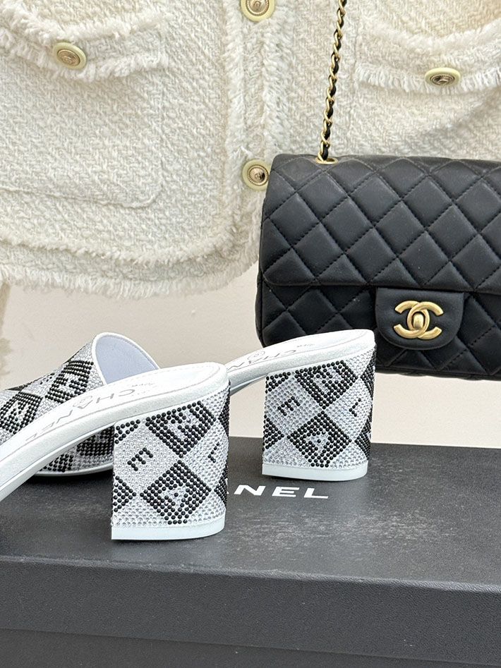 最高級シャネルスーパーコピー CHANEL ココマーク ミュール サンダル ストラス 2026年春夏 新作 ホワイト 2630992 シャネル サンダル 公式 - 画像 (5)