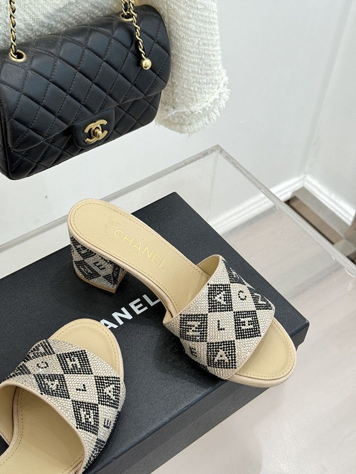 最高級シャネルスーパーコピー CHANEL ココマーク ミュール サンダル ストラス 2026年春夏 新作 ベージュ 2630993 シャネル サンダル 定価 - 画像 (6)