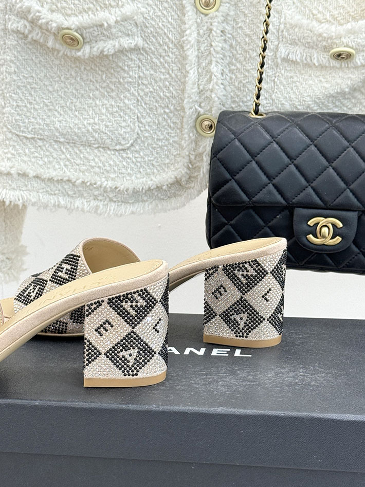 最高級シャネルスーパーコピー CHANEL ココマーク ミュール サンダル ストラス 2026年春夏 新作 ベージュ 2630993 シャネル サンダル 定価 - 画像 (5)