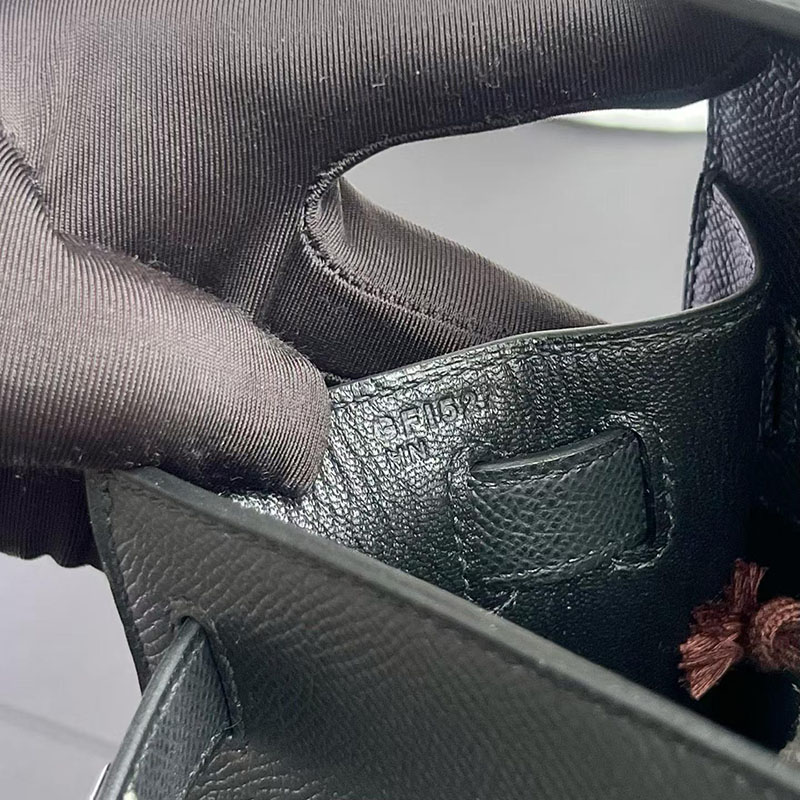 エルメス ケリー28の通販 HERMES ケリー28 外縫い ブラック ヴォーエプソン シルバー金具 H042343CK89 エルメス ケリー28 外縫い - 画像 (4)