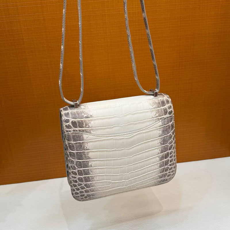 エルメス コンスタンスの通販 HERMES コンスタンス3 ミニ ヒマラヤ クロコダイル シルバー金具 H010323CK01 コンスタンス ミニ ヒマラヤ - 画像 (2)