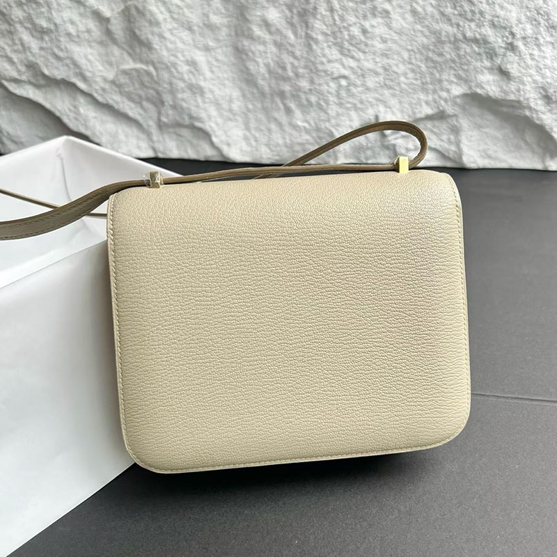 エルメス コンスタンスの通販 HERMES コンスタンス3 ミニ パルシュマン シェブルミゾル シルバー金具 H071912CC3C エルメス コンスタンス ミニ - 画像 (8)