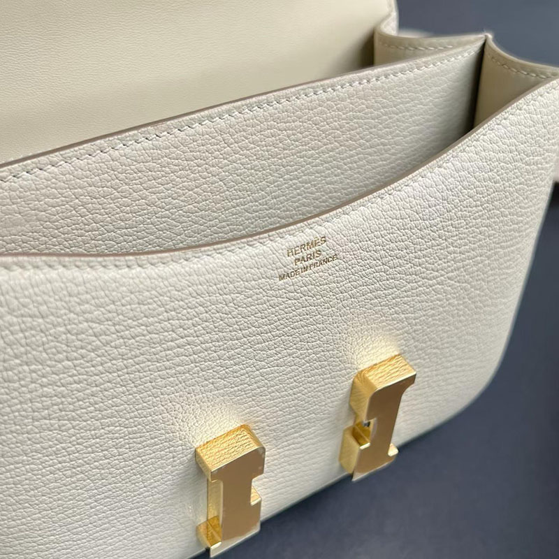 エルメス コンスタンスの通販 HERMES コンスタンス3 ミニ パルシュマン シェブルミゾル シルバー金具 H071912CC3C エルメス コンスタンス ミニ - 画像 (3)