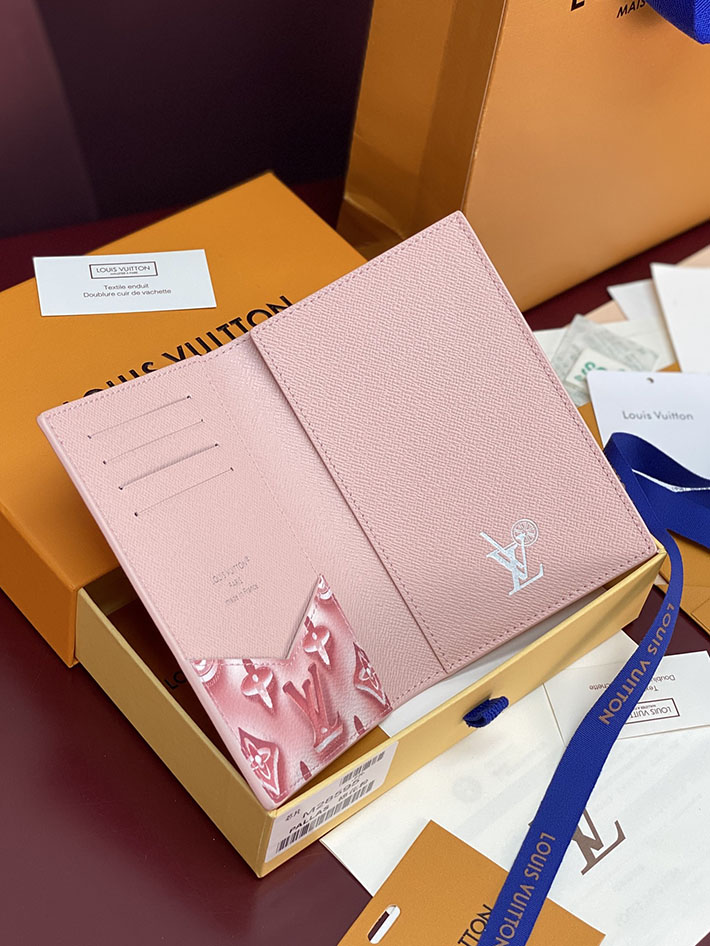 ルイヴィトン カードケース 販売店舗 lv パスポートカバー クーヴェルテュール・パスポール コットンキャンディピンク M28620 ヴィトン カードケース 財布代わり - 画像 (11)