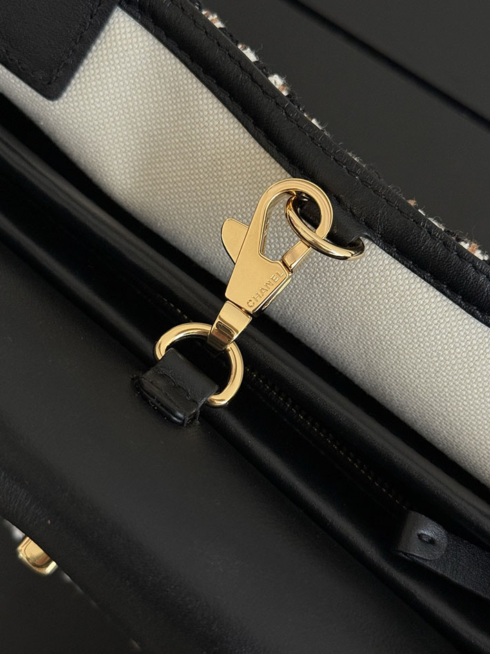 シャネル 新作バッグ 2026 CHANEL 2026年 新作 スモール ショッピング バッグ ブラック AS6288 B24254 U9706 シャネル トートバッグ 布 - 画像 (5)