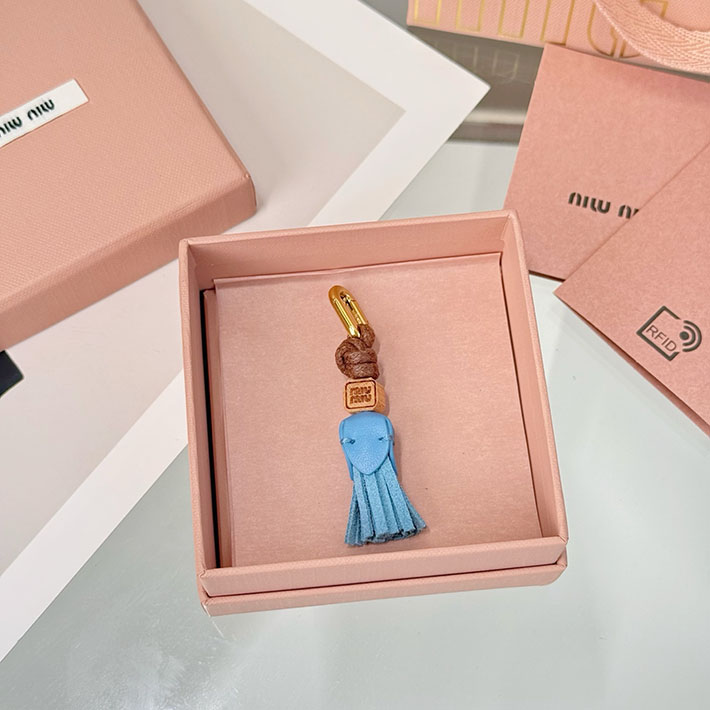最高級MiuMiuスーパーコピー ミュウミュウ レザー マイクロトリック アストラルブルー 5ID007_2FLQ_F0637 ミュウミュウ アウトレット店舗 - 画像 (5)