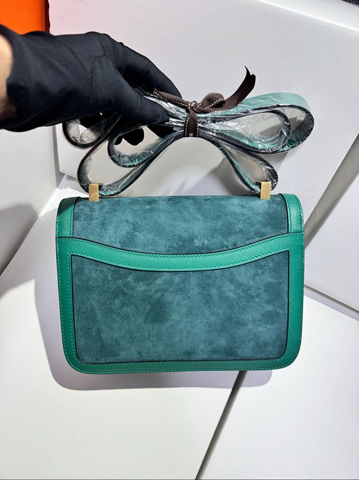 エルメス コンスタンス 24の通販 HERMES コンスタンス 24 マラカイト スイフト/グリズリー ゴールド金具 H060101CCZ6 コンスタンス 24 - 画像 (4)