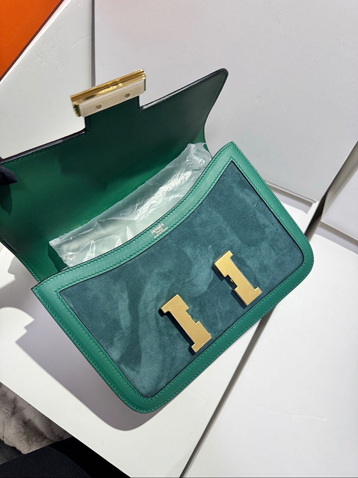 エルメス コンスタンス 24の通販 HERMES コンスタンス 24 マラカイト スイフト/グリズリー ゴールド金具 H060101CCZ6 コンスタンス 24 - 画像 (3)