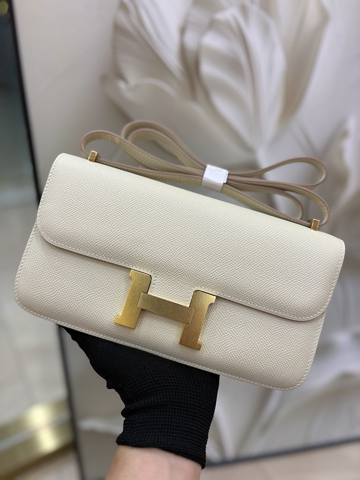 エルメス コンスタンス エランの通販 HERMES コンスタンス1 エラン クレ ヴォーエプソン シルバー金具 H060102CK10 レディース エルメス バッグ - 画像 (8)