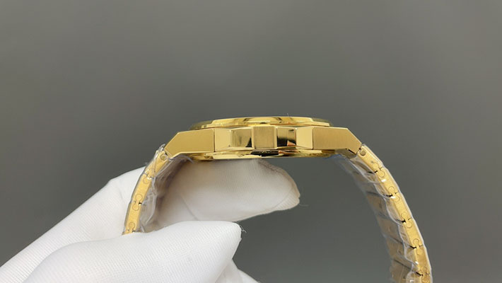最高級ショパールスーパーコピー CHOPARD アルパイン イーグル 41 01.15-C 自動巻き Ref. 295363-0002 ショパール アルパイン イーグル 評価 - 画像 (3)