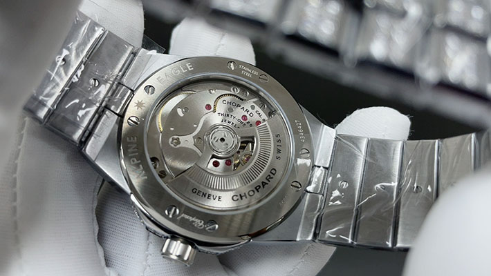 最高級ショパールスーパーコピー CHOPARD アルパイン イーグル 41 01.03-C 自動巻き Ref. 295363-1002 ショパール アルパイン イーグル ブルー - 画像 (2)