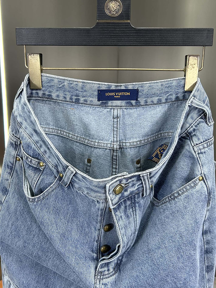 Louis Vuitton デニムパンツ 服 2026新作 直営通販 ルイヴィトン デニムスケートジーンズ 1AGIVE ルイヴィトン デニムジーパン - 画像 (6)