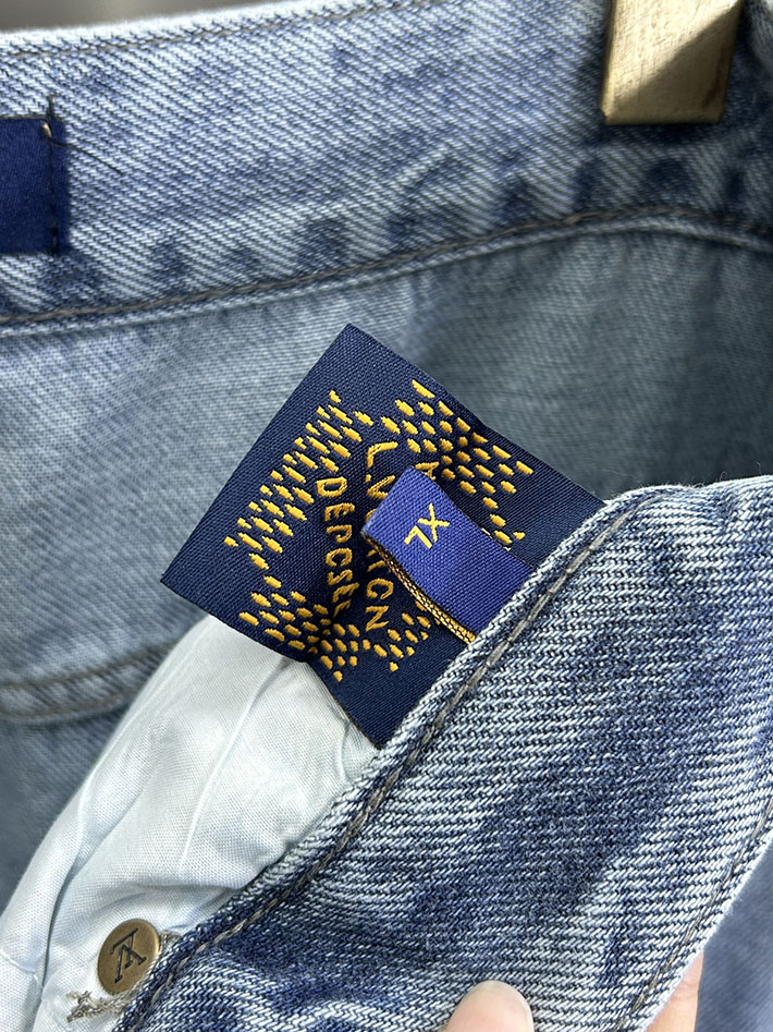 Louis Vuitton デニムパンツ 服 2026新作 直営通販 ルイヴィトン デニムスケートジーンズ 1AGIVE ルイヴィトン デニムジーパン - 画像 (5)