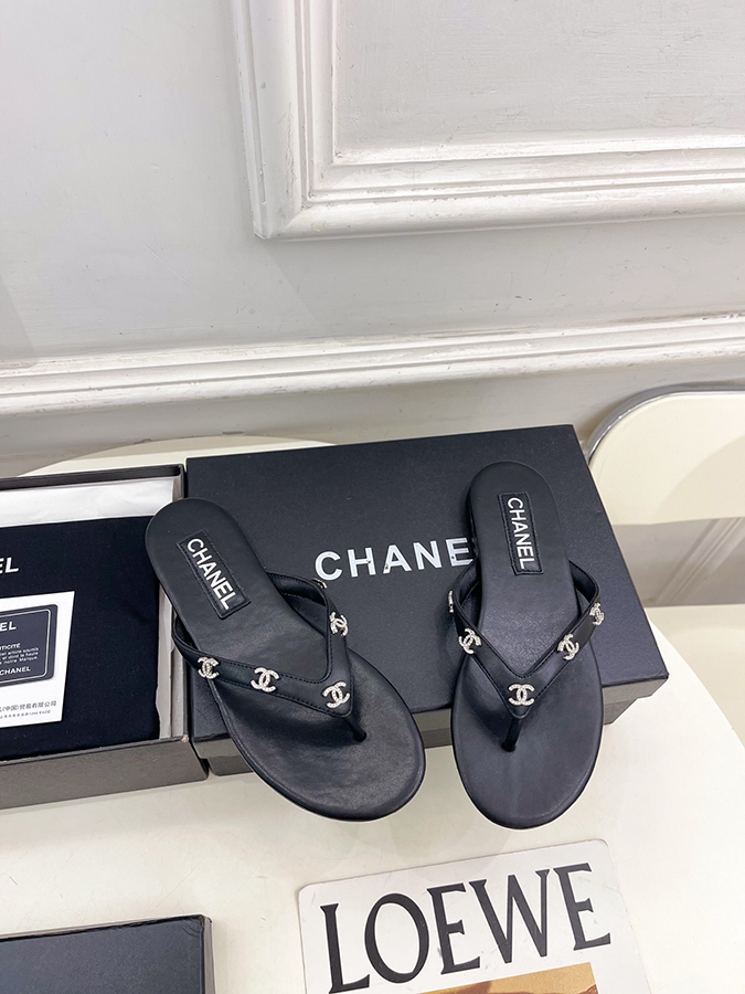 【CHANEL最高級シャネルコピー 】2026SS 春夏新作 ダブルC クリスタル サンダル - 画像 (5)