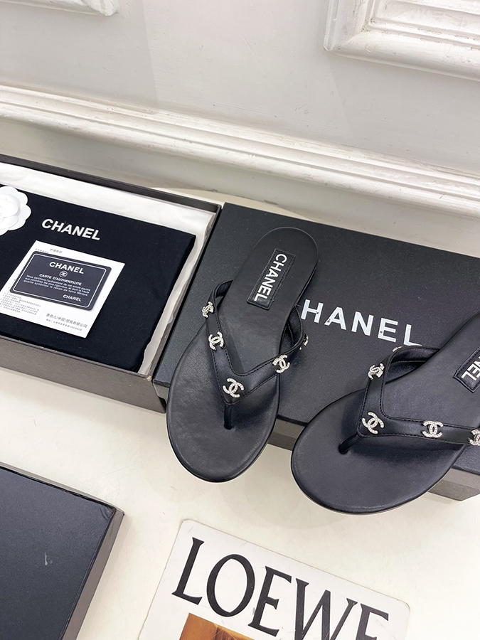 【CHANEL最高級シャネルコピー 】2026SS 春夏新作 ダブルC クリスタル サンダル - 画像 (7)