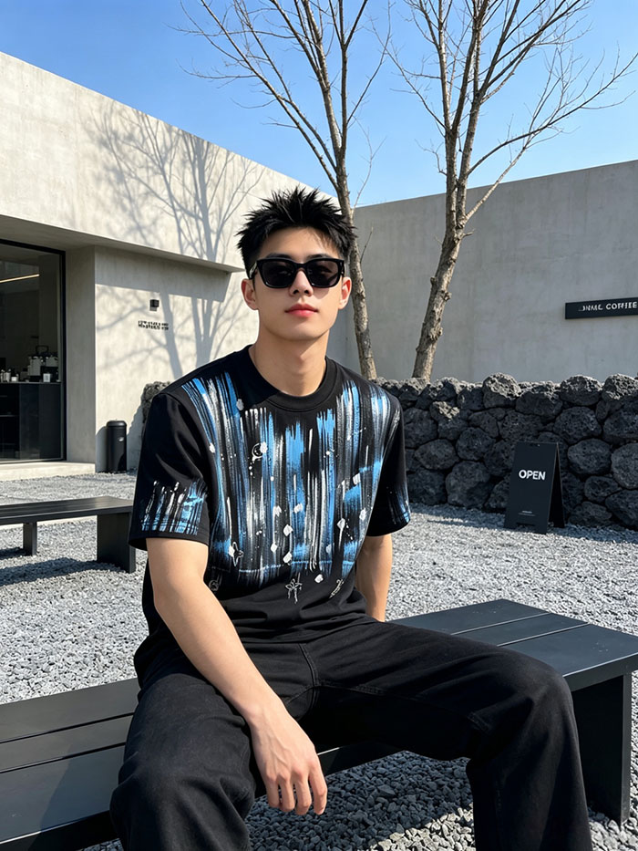 最高級ルイヴィトンスーパーコピー Louis Vuitton コットン 2026年新作 手描きLVロゴTシャツ clothes202600404 ルイ・ヴィトンの黒Tシャツ - 画像 (8)