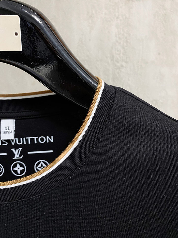 最高級ルイヴィトンスーパーコピー Louis Vuitton 2026年新作 純綿メンズカジュアル半袖Tシャツ clothes202600421 ルイ・ヴィトンの高級カスタムメンズブラックTシャツ - 画像 (7)