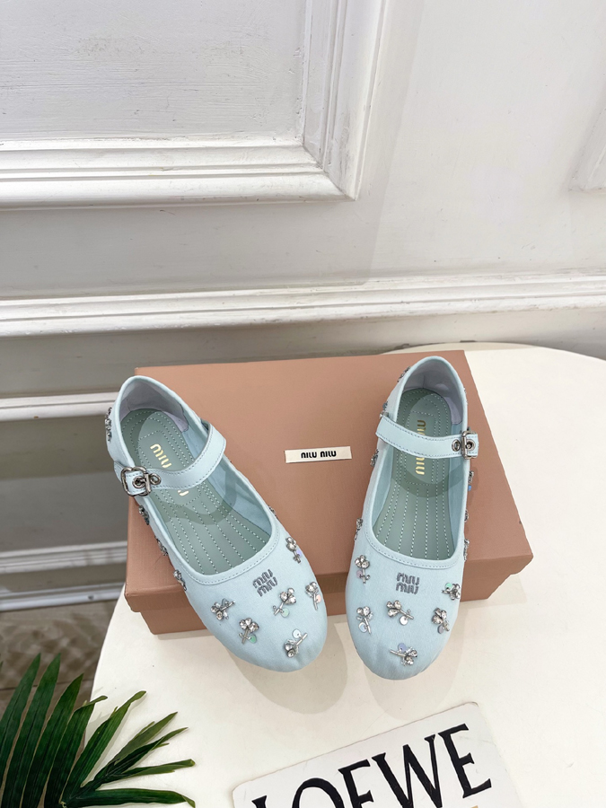 Miu Miu ミュウミュウ2026 春夏新作コレクション ミュウミュウ靴コピー